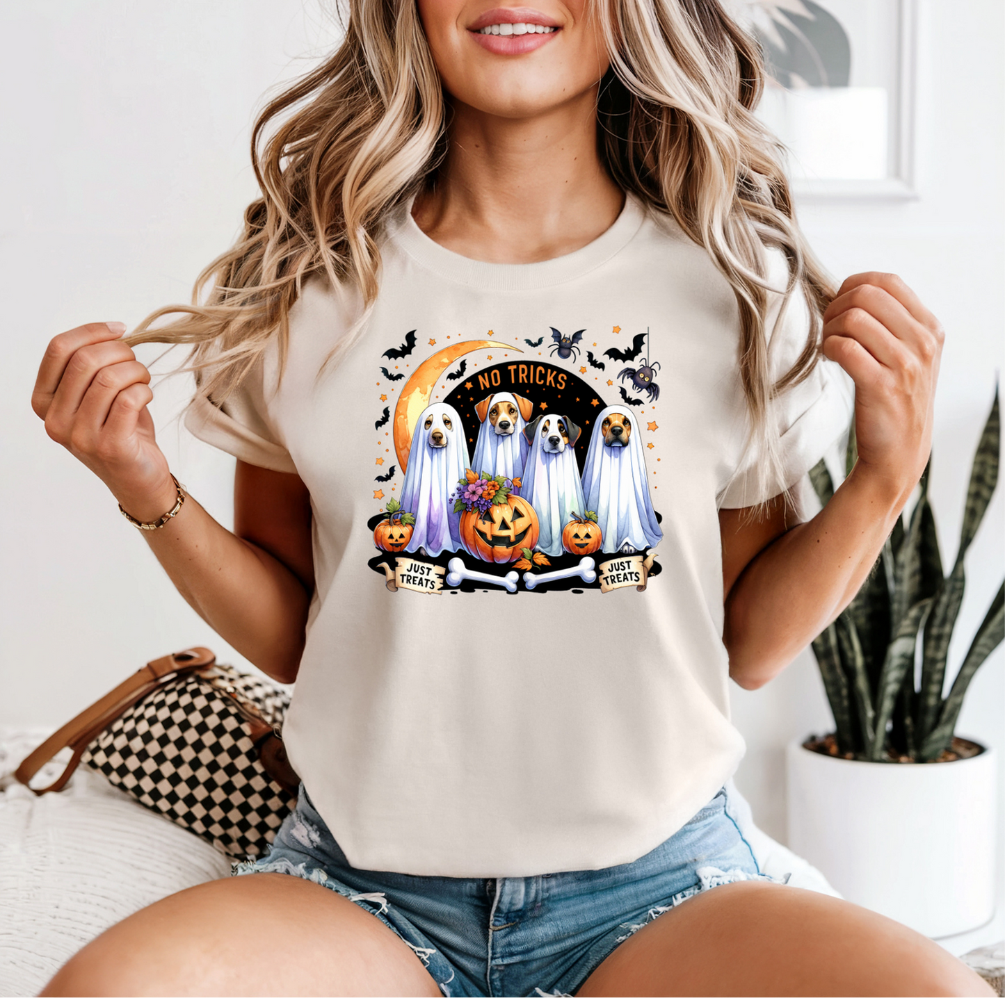 NO TRICKS JUST TREATS DOG HALLOWEEN TEE