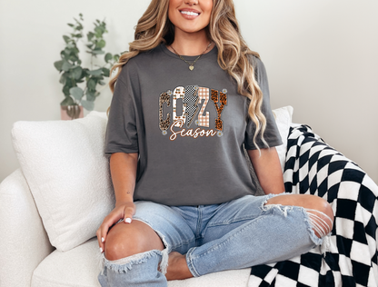 COZY SEASON HOLIDAY TEE/SWEATSHIRT